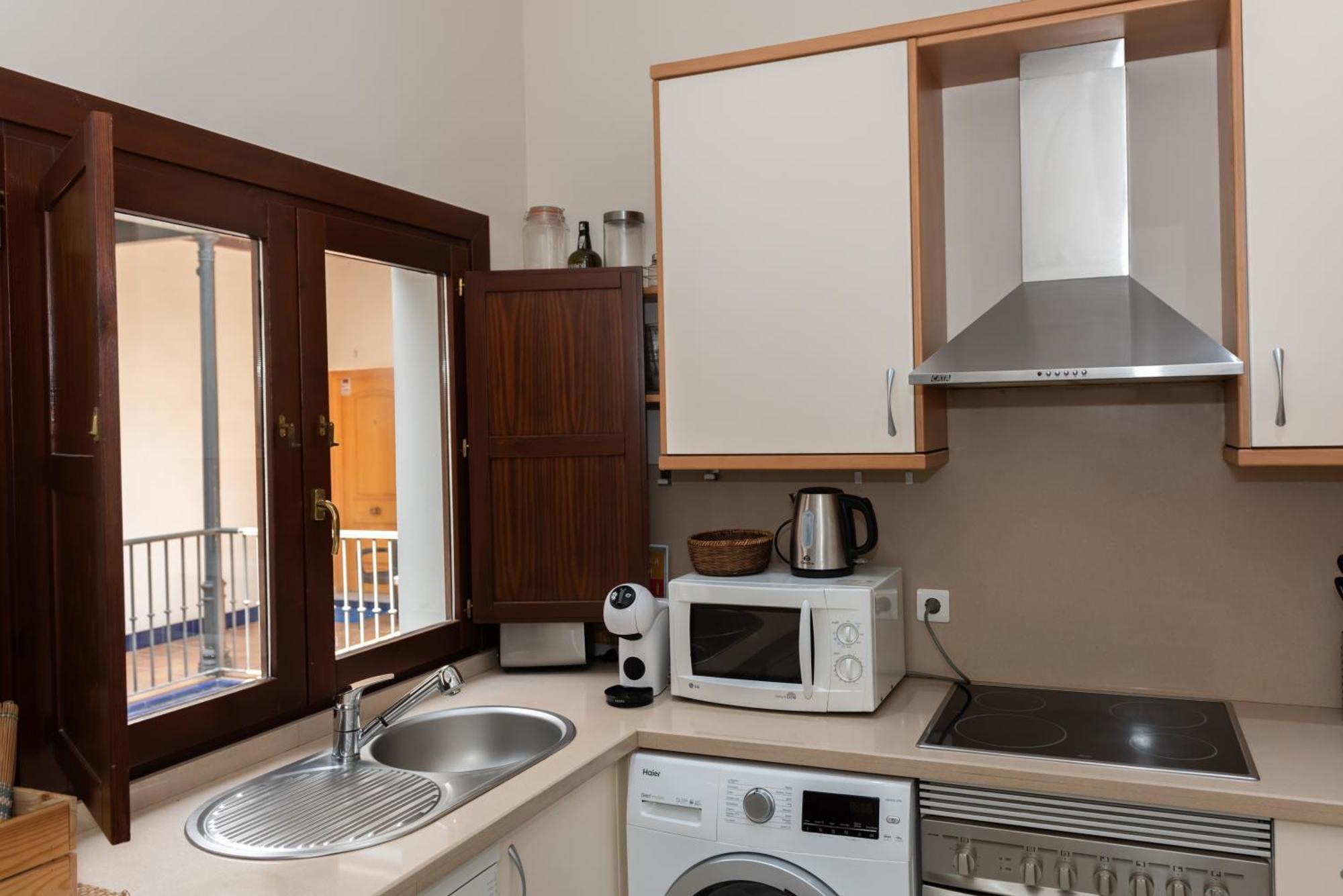 Charming & Quiet Apartment In Plaza Del Salvador Sevilla Kültér fotó